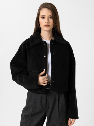 Veste mi-saison 'Evelyn' Antioch en noir