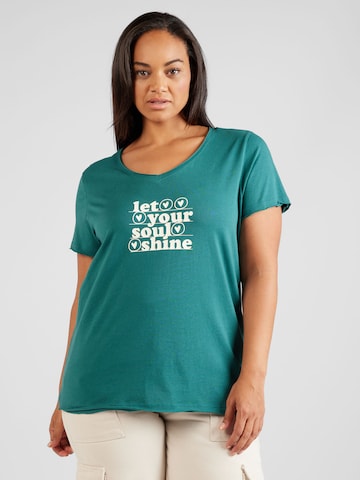 ONLY Carmakoma Shirt 'QUOTE' in Groen: voorkant