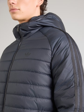 Giacca invernale di ADIDAS ORIGINALS in grigio