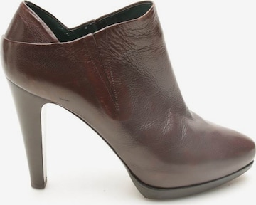 BOSS Black Dress Boots in 41 in Brown: front