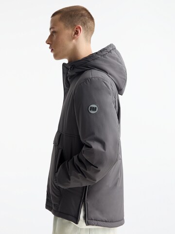 Pull&Bear Jacke in Grau