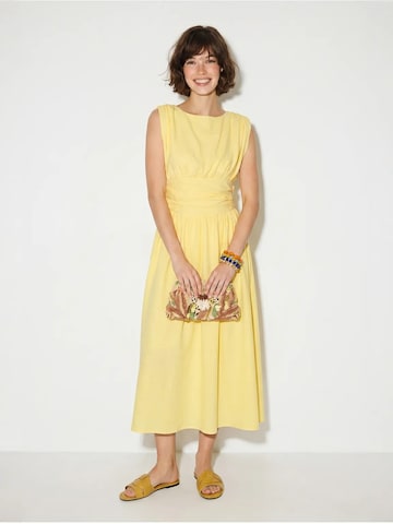 Bianco Lucci - Vestido em amarelo