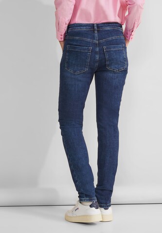 STREET ONE Slimfit Jeans in Blauw