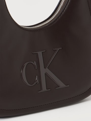 Calvin Klein Schultertasche 'BOLD' in Braun