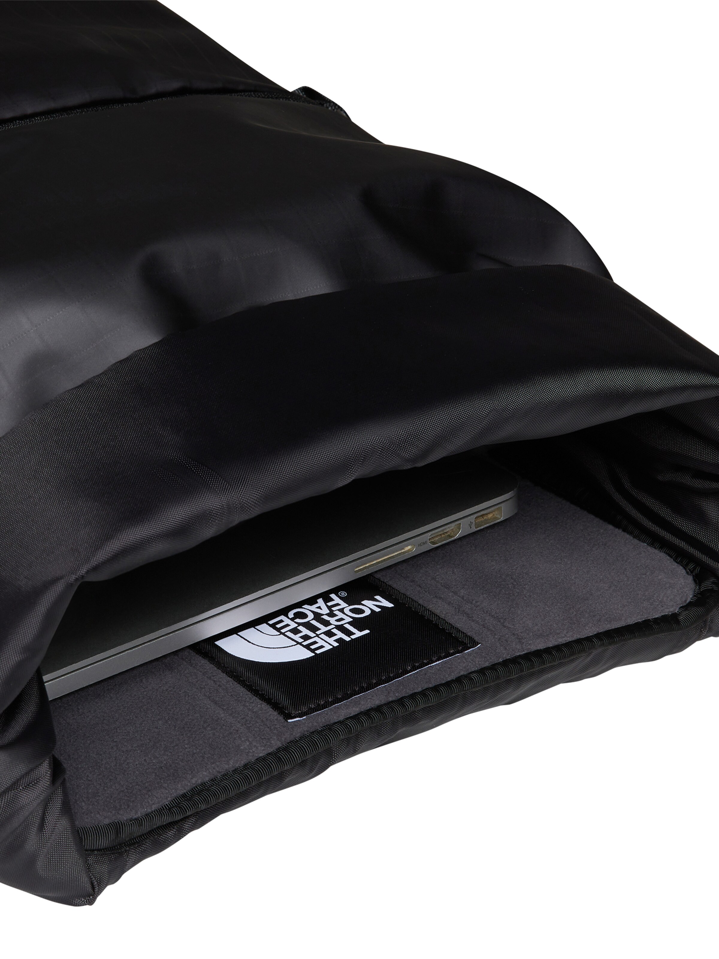 THE NORTH FACE Backpack in Black