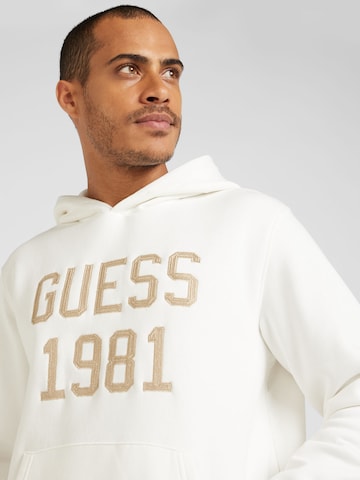 GUESS Sweatshirt in Weiß