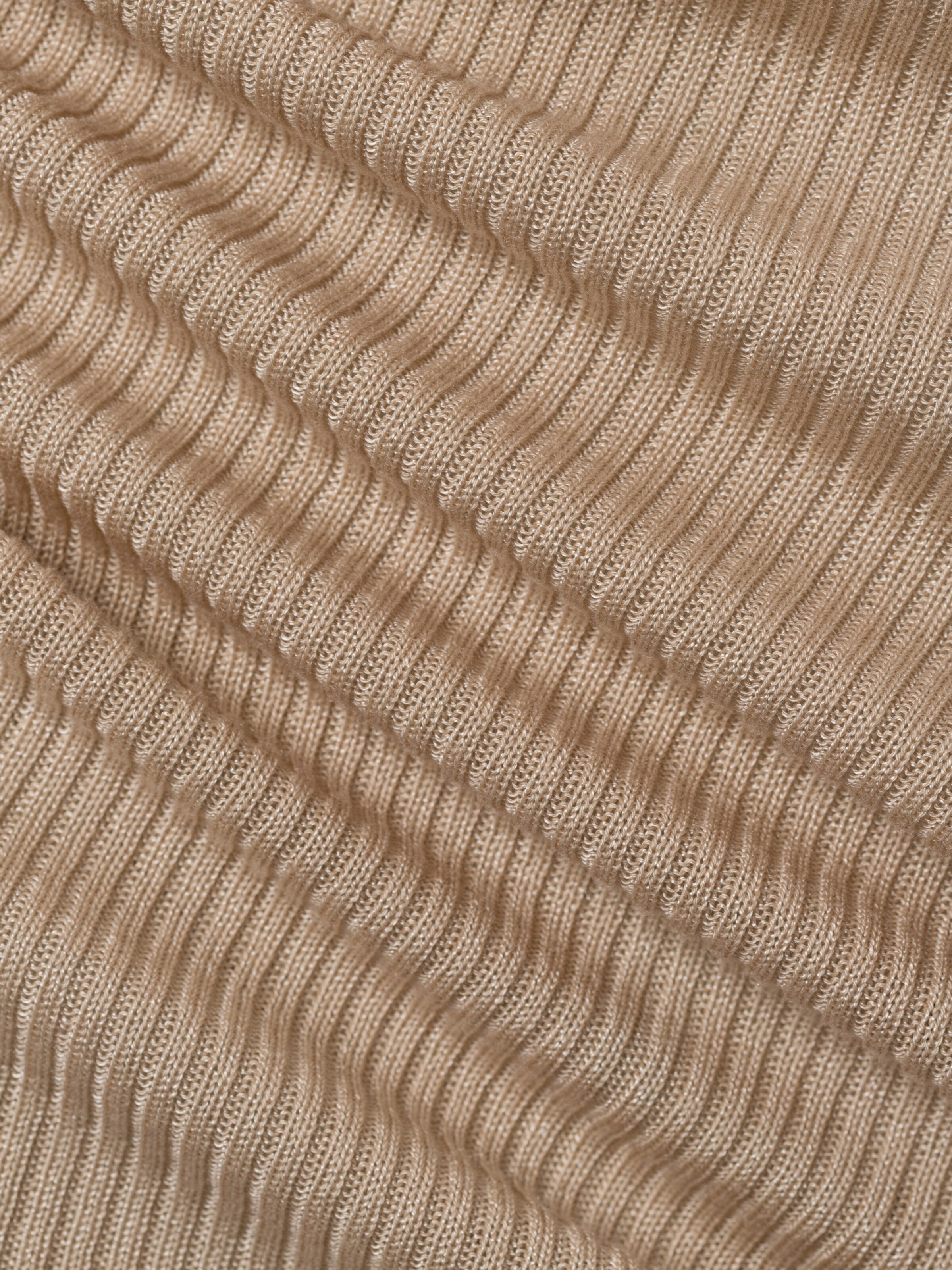 Ipuri Trui ' ' in Beige