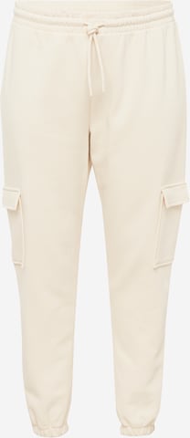 River Island Plus Tapered Cargo trousers in Beige: front