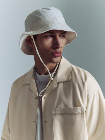 Pull&Bear Hoed in Beige