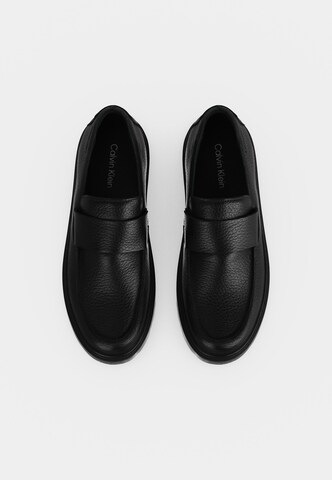 Slipper di Calvin Klein in nero: superiore