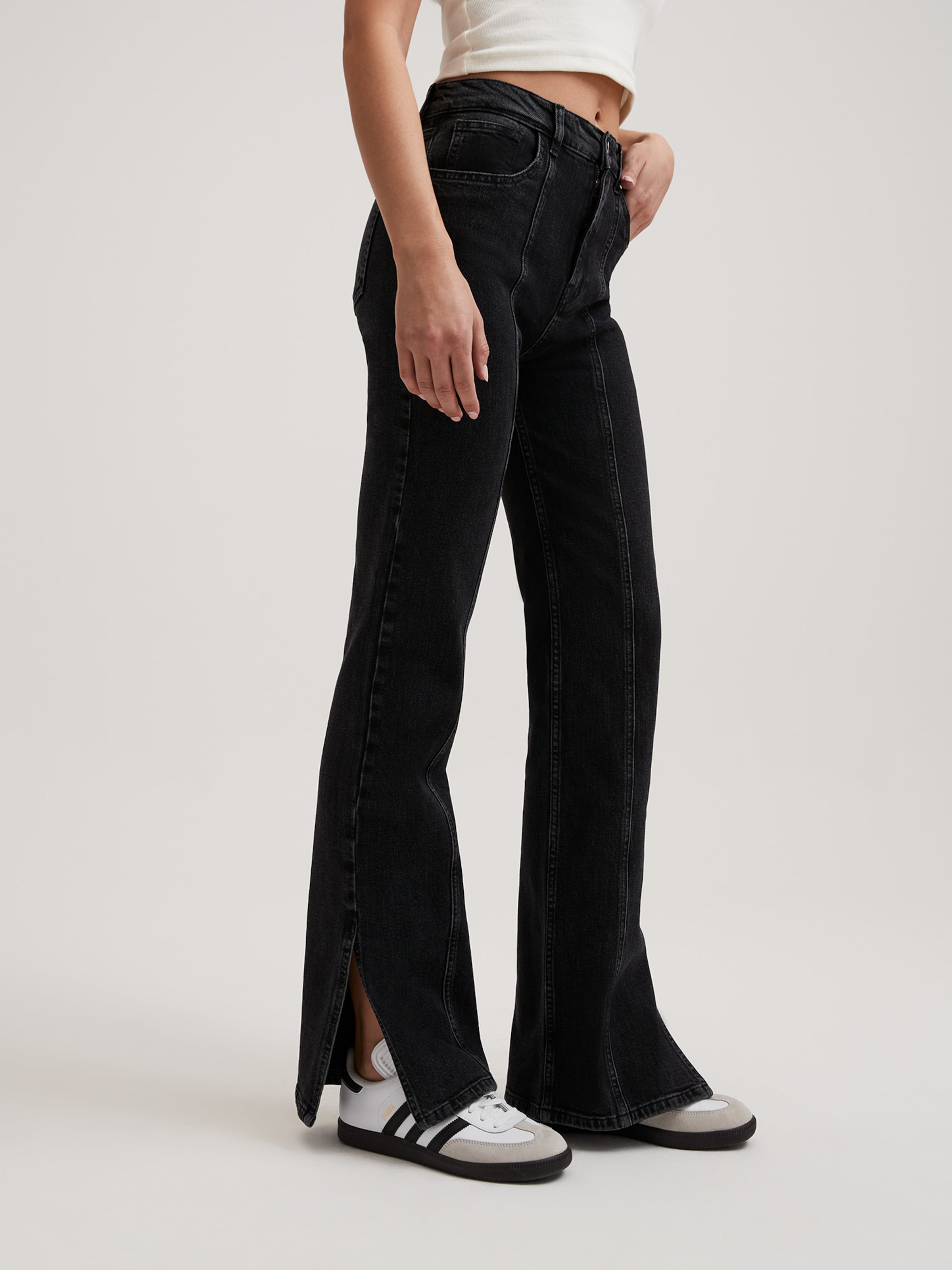 R RE by Lorena Rae Flared Jeans Tania Tall in Grey ABOUT YOU