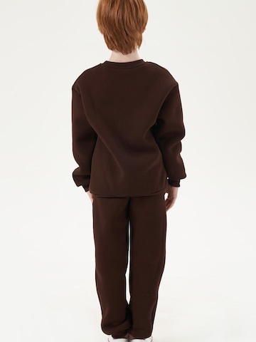 LOUIS LECLER Joggingpak 'Leo' in Bruin