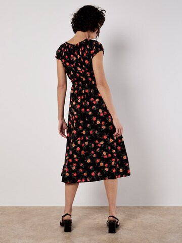 Robe ' ' Apricot en noir