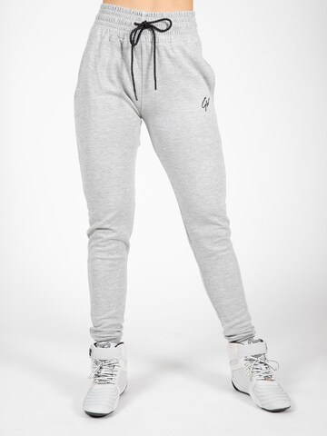 Gorilla Wear Tapered Broek 'Pixley ' in Grijs: voorkant