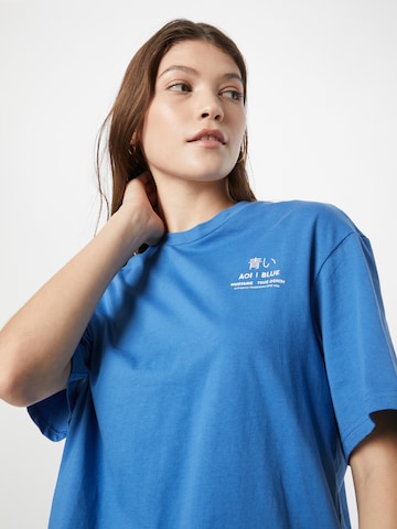 MUSTANG T-shirt 'Audrey' i blå