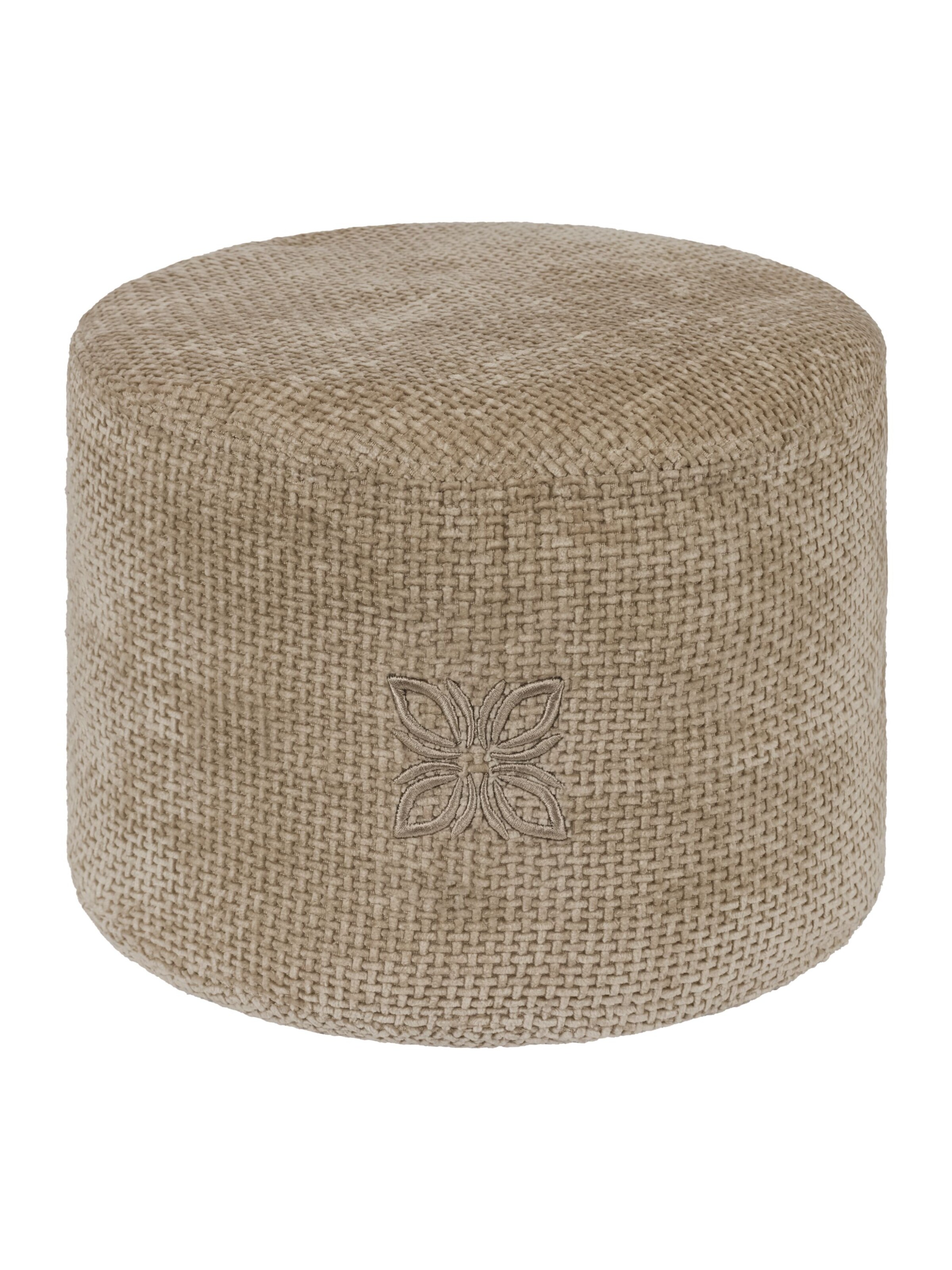 OMNANA Pillow 'CUSHY™' in Brown: front