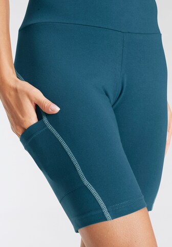 LASCANA ACTIVE Skinny Sportnadrágok - zöld