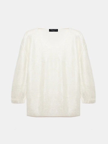 Shape Of You Oversized sweater in White