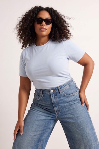 Maglietta di Trendyol Curve in blu