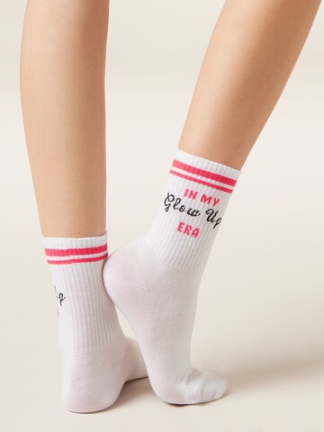 CALZEDONIA Socks 'Wellness' in White: front