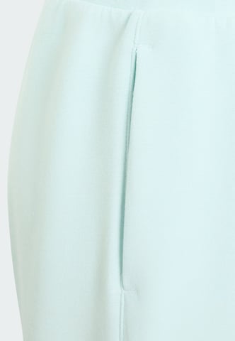 ADIDAS SPORTSWEAR Loosefit Sportovní kalhoty – zelená