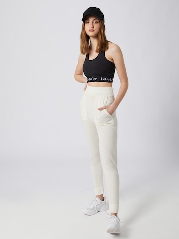 Effilé Pantalon 'Lou' LeGer by Lena Gercke en blanc