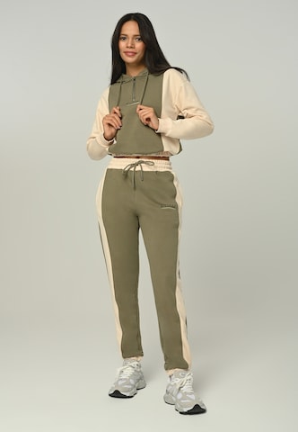 Tom Barron Tracksuit in Green: front