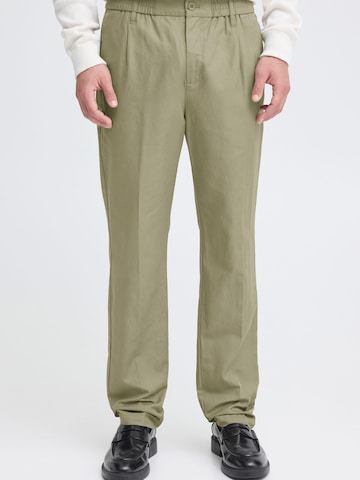 Casual Friday - Loosefit Calças chino 'CFMarc Linen Mix' em castanho: frente