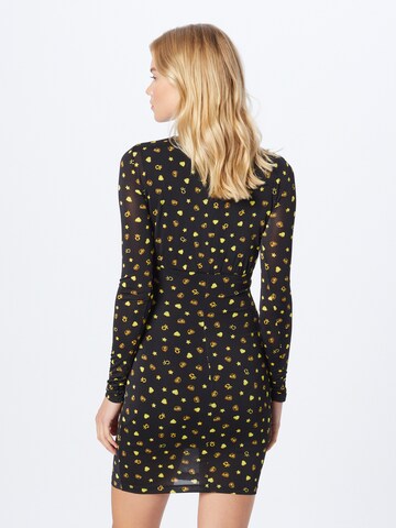 Chiara Ferragni Mekko 'VESTITI' värissä musta