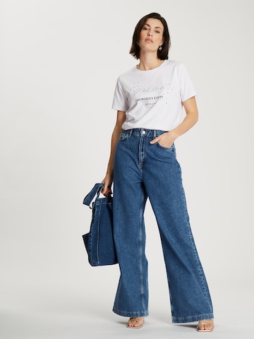 CROSS JEANS Shirt in White