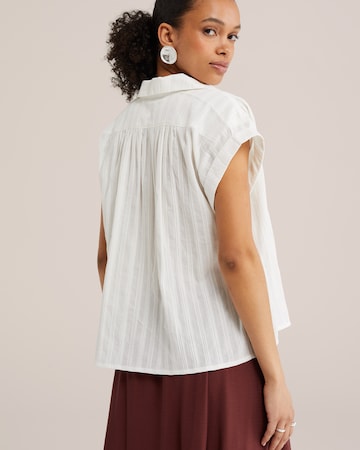WE Fashion Blouse in Beige