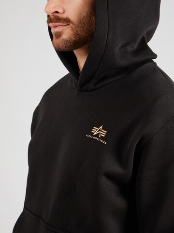 ALPHA INDUSTRIES Sweatshirt in Schwarz