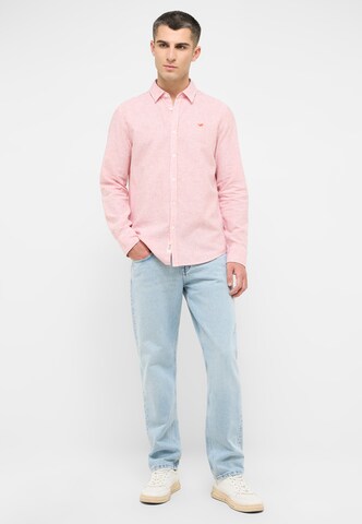 MUSTANG Regular Fit Hemd 'Style Rawlins' in Pink
