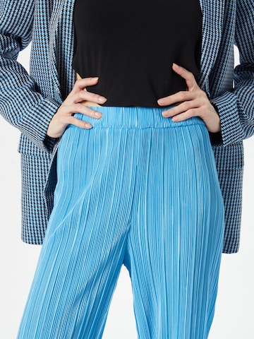 Wide Leg Pantalon Monki en bleu