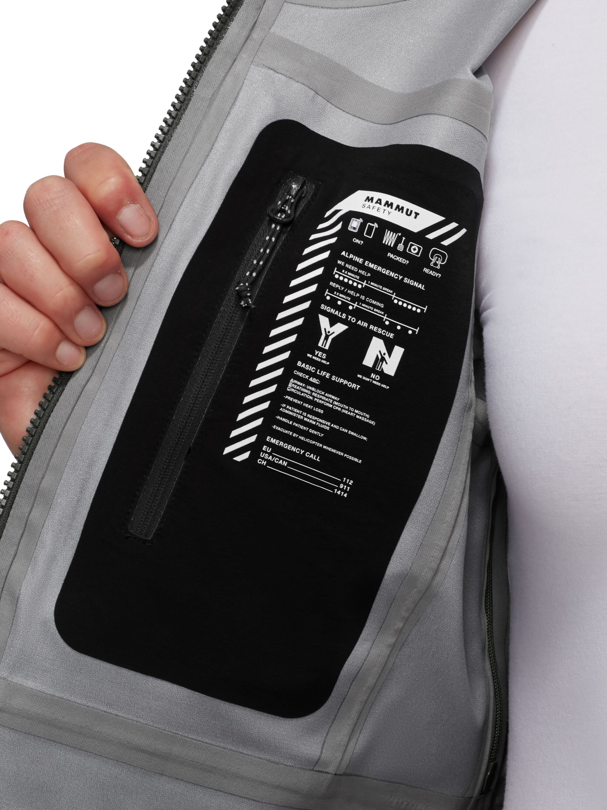 MAMMUT Outdoor Jacket in Green