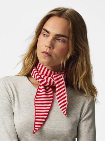 PIECES Scarf in Red