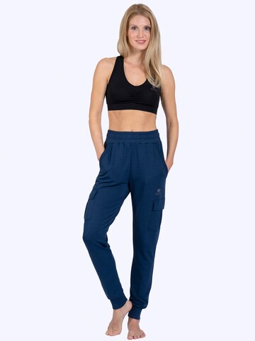 Magadi Loosefit Sporthose 'Lucy' in Blau
