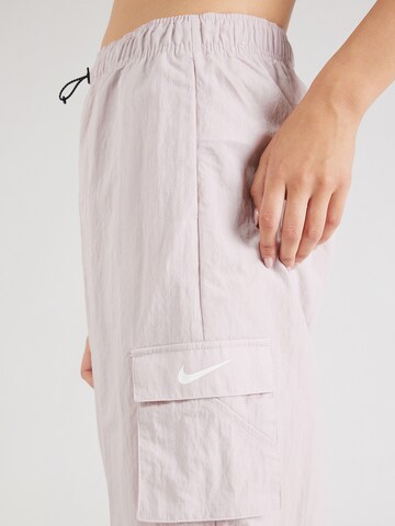 Nike Sportswear Loosefit Cargobroek 'ESSNTL' in Lila