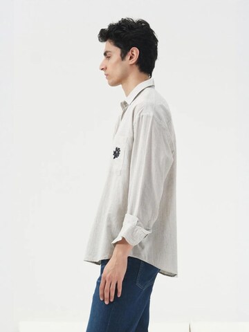 Giesto Comfort fit Button Up Shirt in Beige