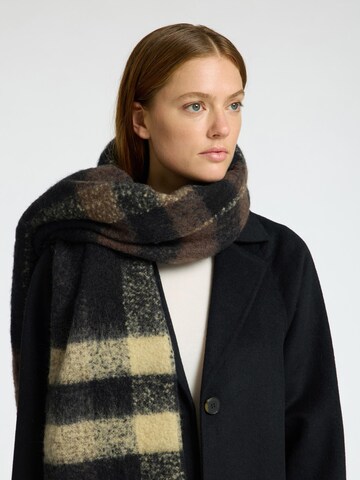 SELECTED FEMME Sjal i brun