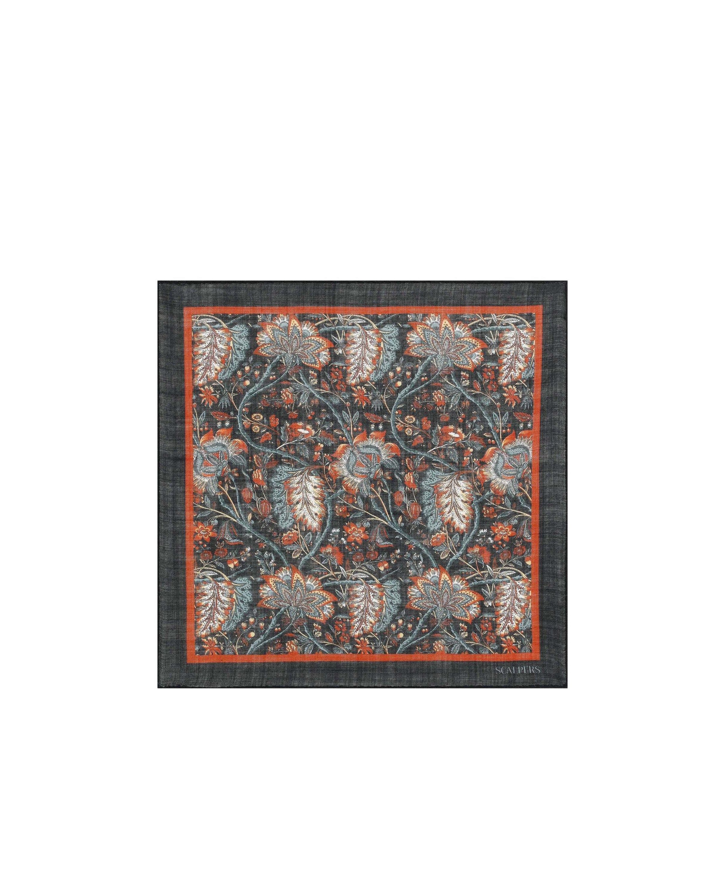 Scalpers Kendő 'Winter Flower' - kék: elől