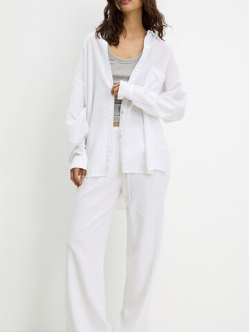 Pull&Bear Blouse in White
