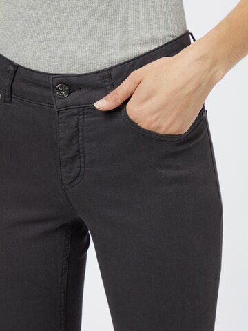 OUI Slimfit Jeans i svart