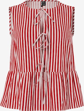 Chemisier 'PCJolly' PIECES en rouge : devant