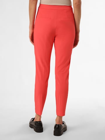 COMMA Slim fit Pleated Pants in Red