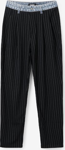 regular Pantaloni con pieghe di Desigual in grigio: frontale