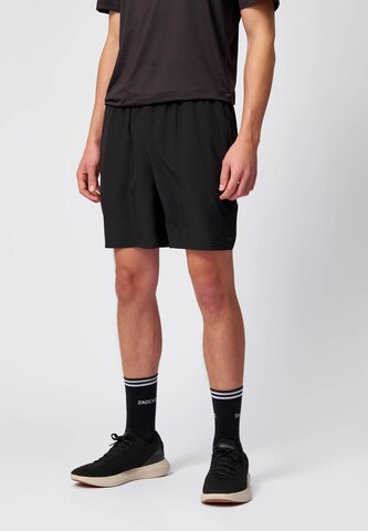 SNOCKS Regular Workout Pants in Black: front