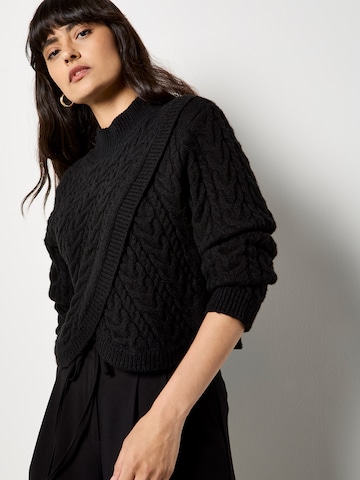 Apricot Cable Knit Wrap Jumper ' ' in Schwarz