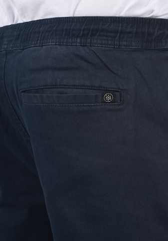 !Solid Regular Chinoshorts 'HENK' in Blau