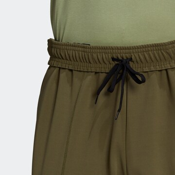 Tapered Pantaloni per outdoor di ADIDAS TERREX in verde